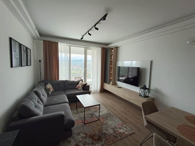 Се издава комплетно наместен стан 72м² во Аеродром, Скопје - Стан, Скопје